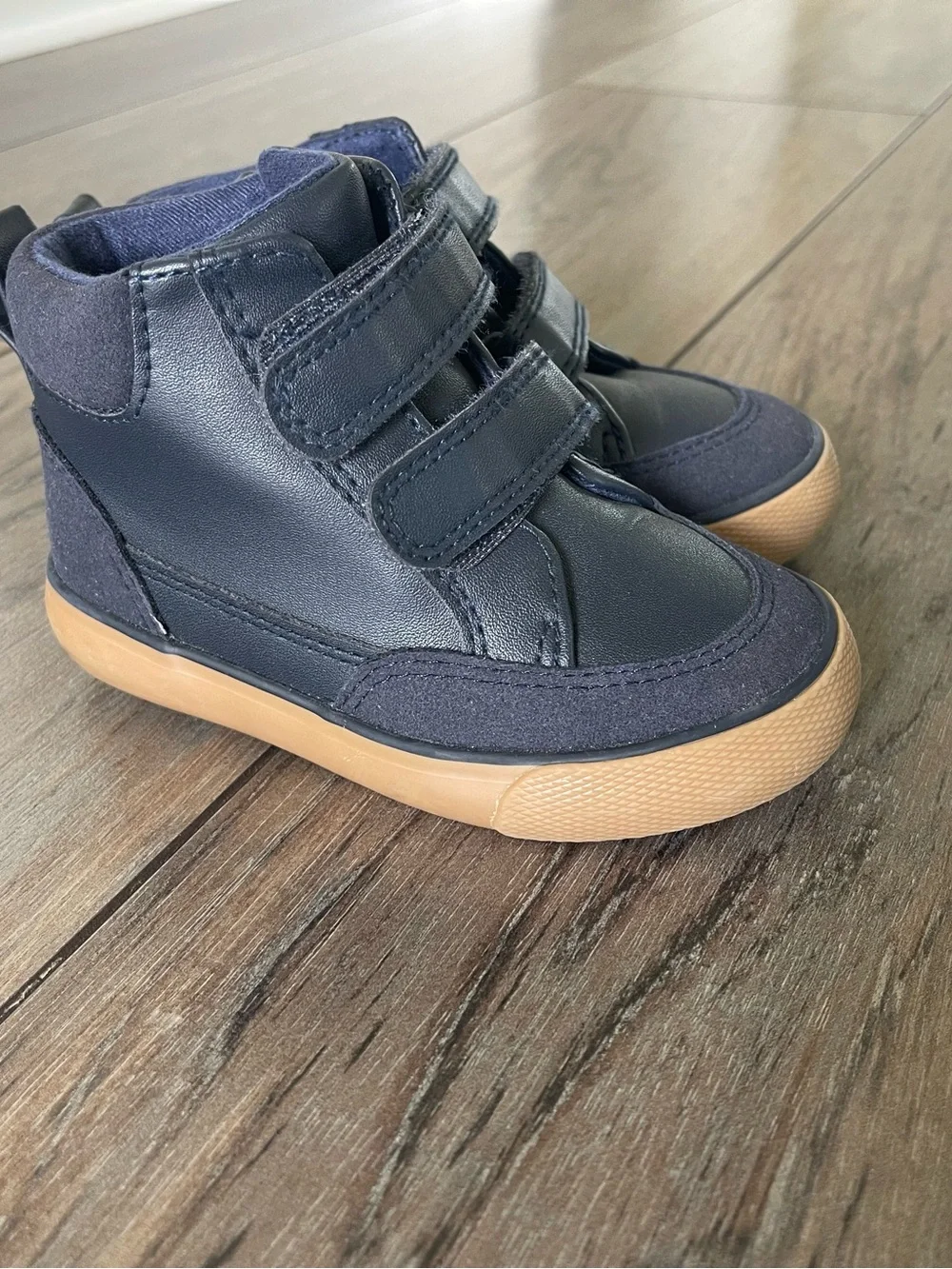 Cat & Jack Boys Toddler High-Top navy blue Sneakers winter boots Size 6 Like New